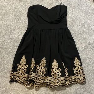 TFNC strapless prom dress